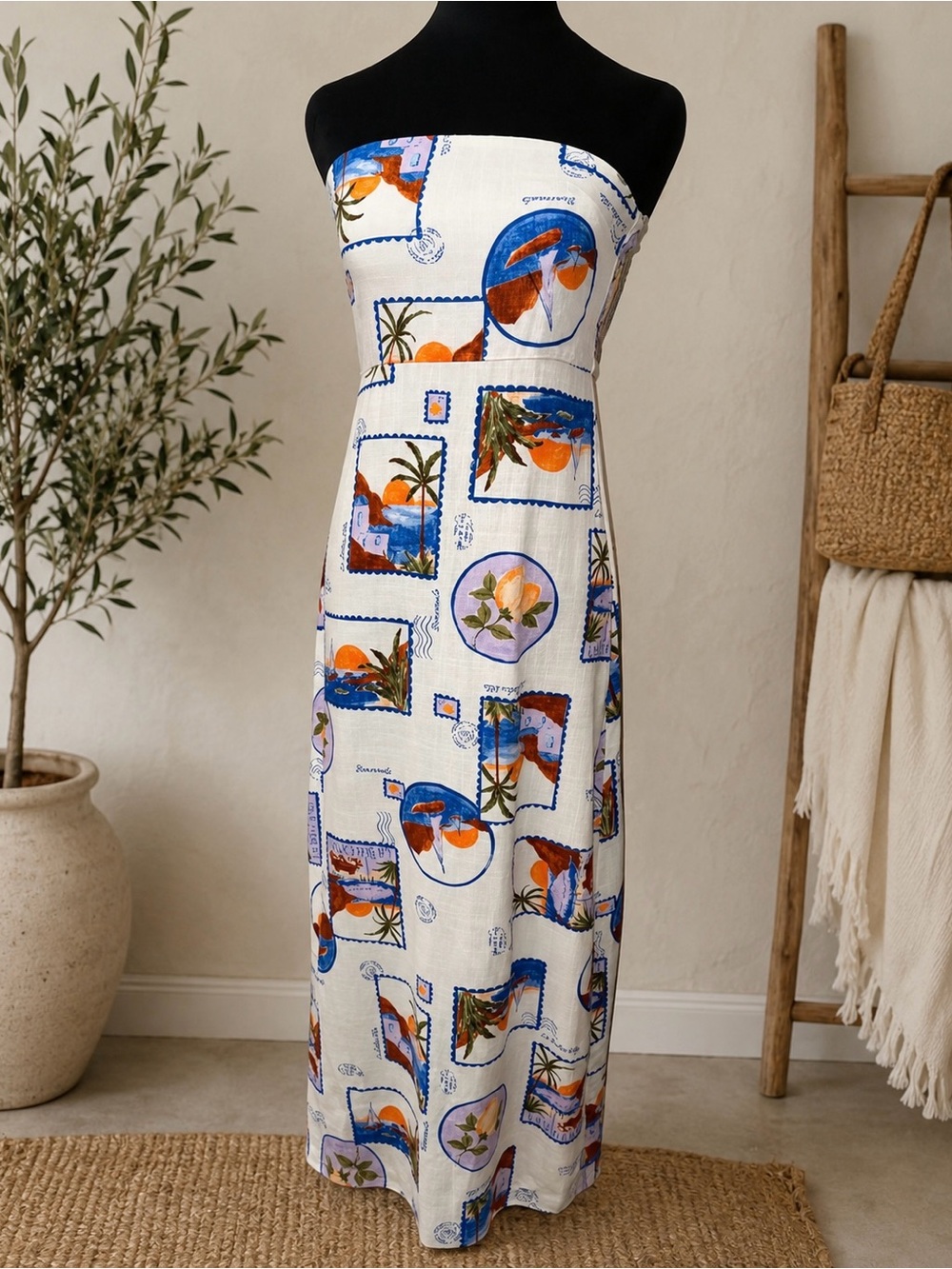 New Paper Heart White Strapless Dress with Scenic Print
